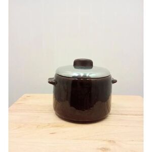 Vintage West bend, ceramic Crock bean pot with aluminum lid